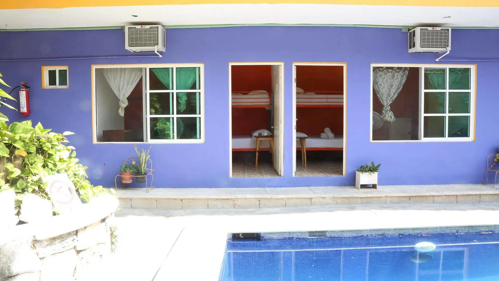 Weary Traveler Hostel Tulum